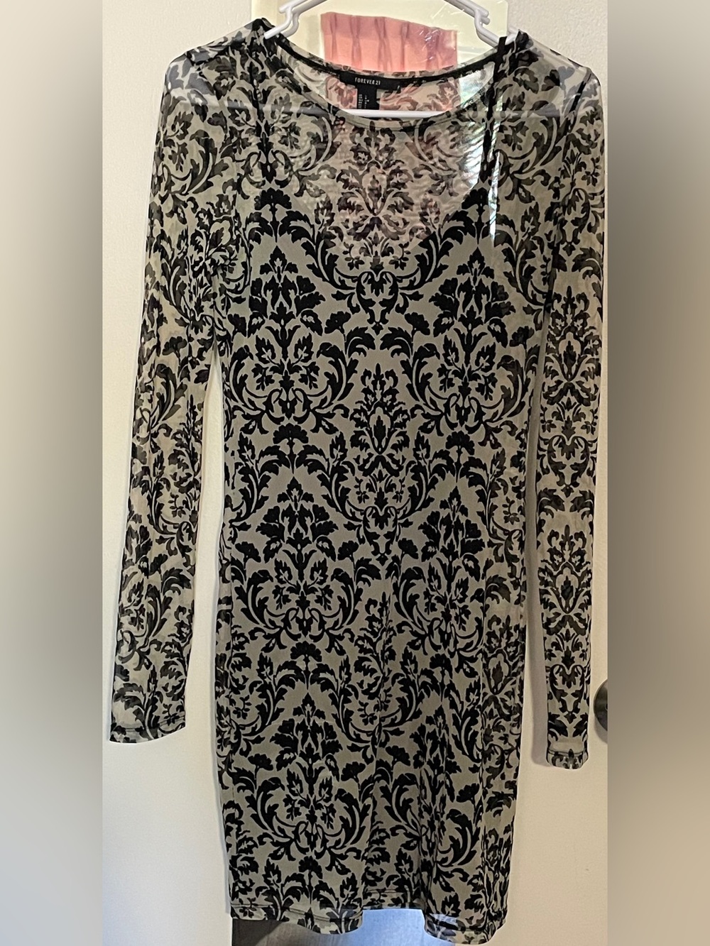 Womens Forever 21 dress size Large, black print, sheer, slip lined, knee length